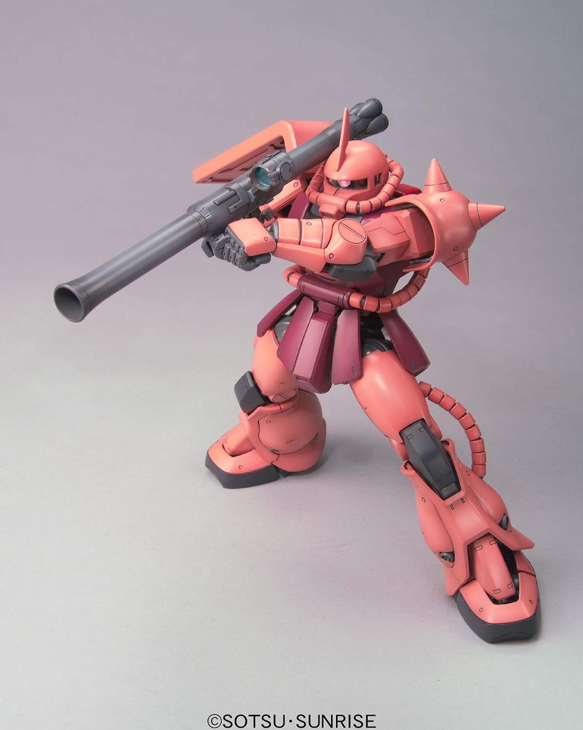 Char's Zaku II Ver 2.0 MG 1/100 Master Grade Kit